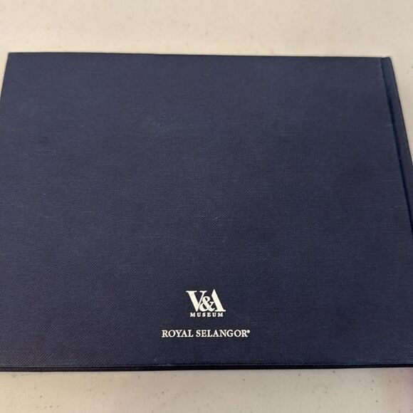 Elegant Blue and Silver Wine register Book with Intricate Design - Picture 3 of 3